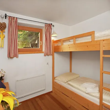 Quiet Chalet With Pool In Wald Im Pinzgau