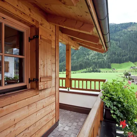 Chalet Quiet Chalet With Pool In Wald Im Pinzgau